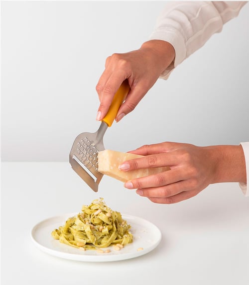 utensilios-de-cocina-tasty-brabantia-rallador-queso