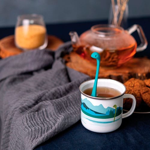 Cup-of-Nessie-Tea-Cup-and-Ball-maison-Objet-sept-2020-utensilios-con-forma-de -animales