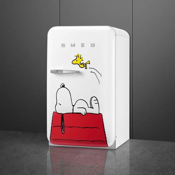 smeg-mini-frigorifico-snoopy--70-años smeg-mini-frigorifico-snoopy-70-años