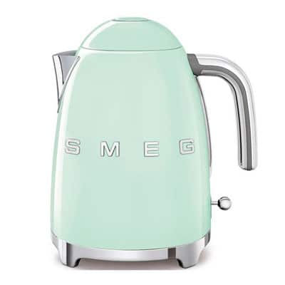 Smeg España - Nuestro nuevo mini hervidor Smeg KLF05 aporta estilo