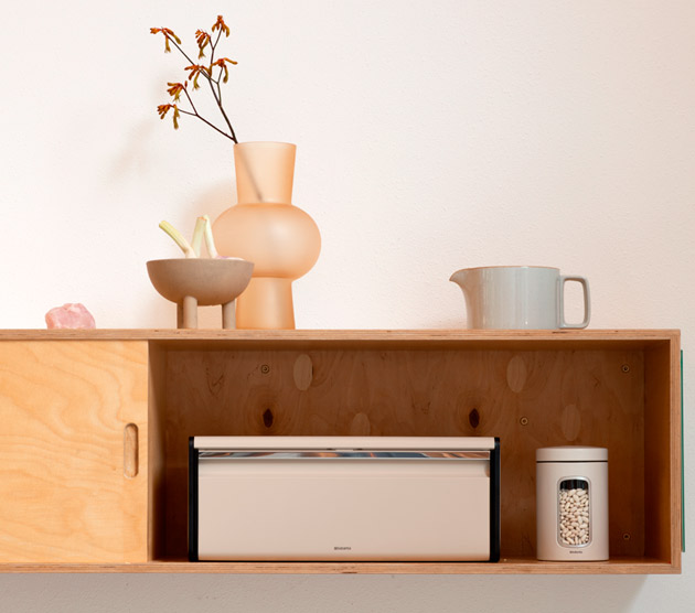 Fall-Front-Bread-Bin-panera -brabantia