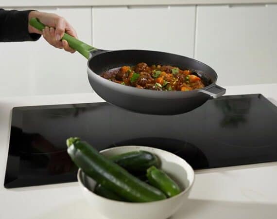 Batería-de-cocina-Revolutline-de-Inoxibar-apilable-y-personalizable