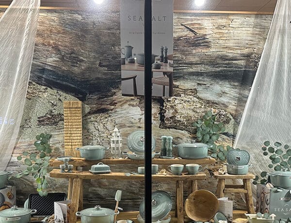 Escaparate-ganador-Potters-Cookshop-Reino-Unido-–-gia-Top-Window-2025